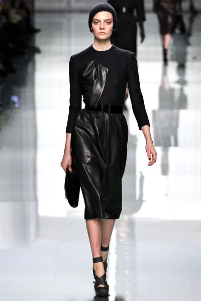 Look 4